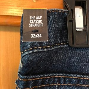 Abercrombie and Fitch Men’s Straight Jean
